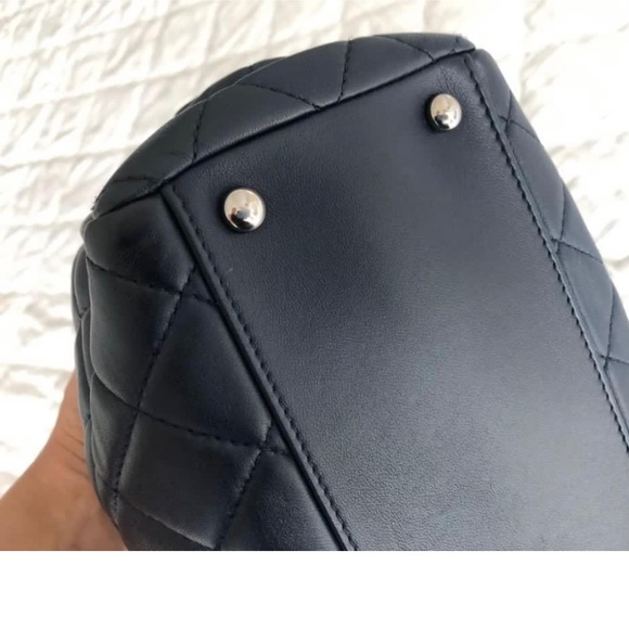 Authentic Chanel with receipt - Picture 5 of 8